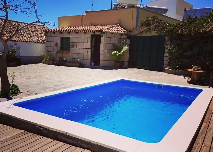 Gavilanes Villa *